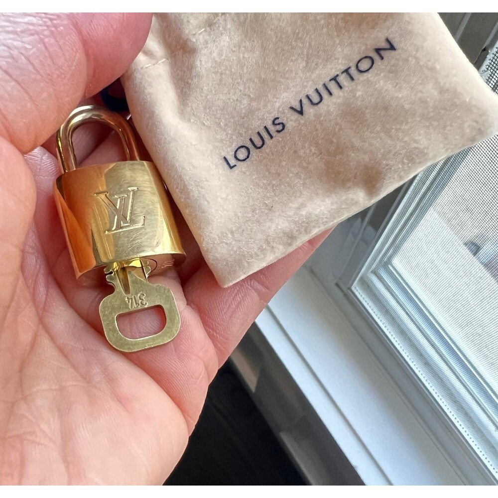 Louis Vuitton Lock & Key #314 - Picture 3 of 4